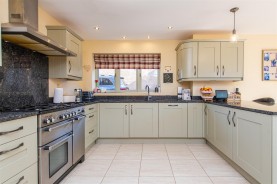 Images for Isemill Road, Burton Latimer