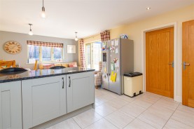 Images for Isemill Road, Burton Latimer