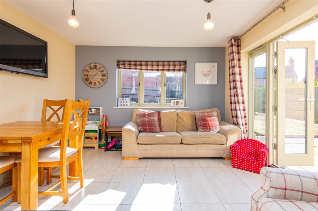 Images for Isemill Road, Burton Latimer EAID:oscarjamesapi BID:3