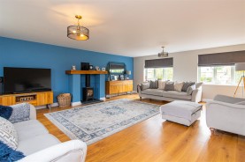 Images for Bromell Grove, Husbands Bosworth