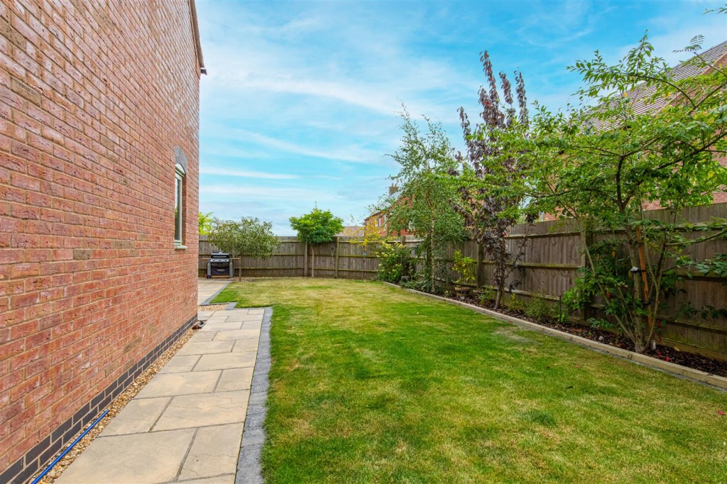 Images for Bromell Grove, Husbands Bosworth EAID:oscarjamesapi BID:5