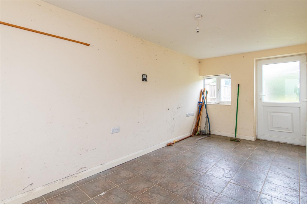 Images for Milton Road, Corby EAID:oscarjamesapi BID:4