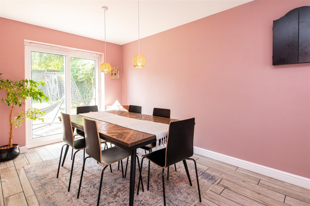 Images for Hallwood Road, Kettering EAID:oscarjamesapi BID:2
