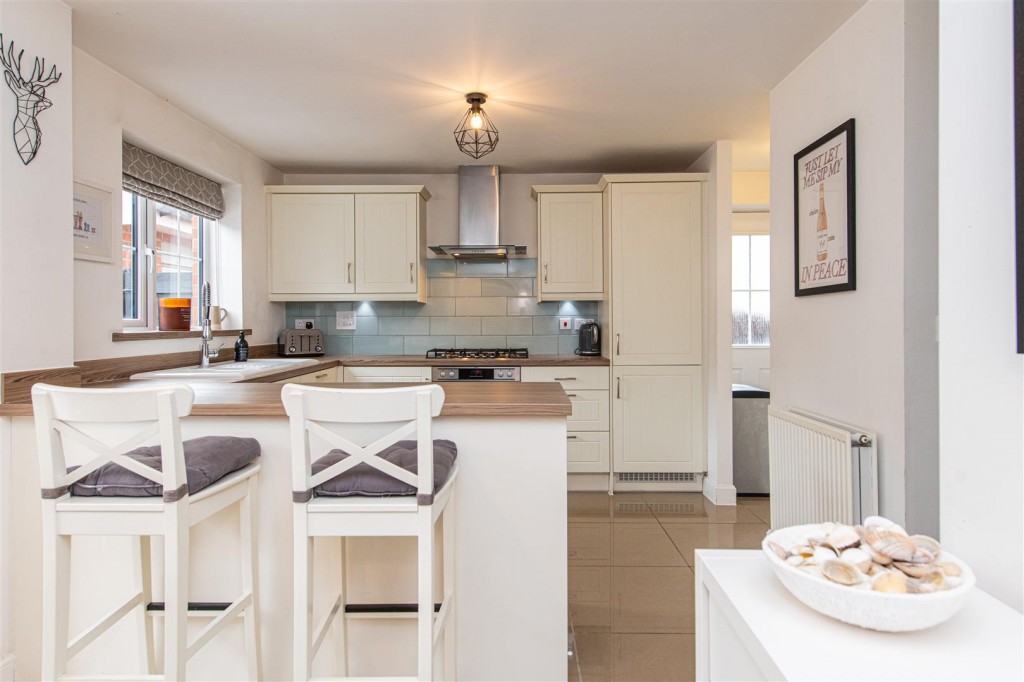 Images for Kestrel Road, Priors Hall EAID:oscarjamesapi BID:4