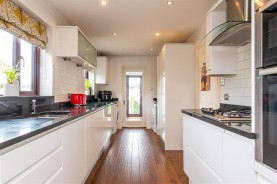 Images for Lakeside, Irthlingborough