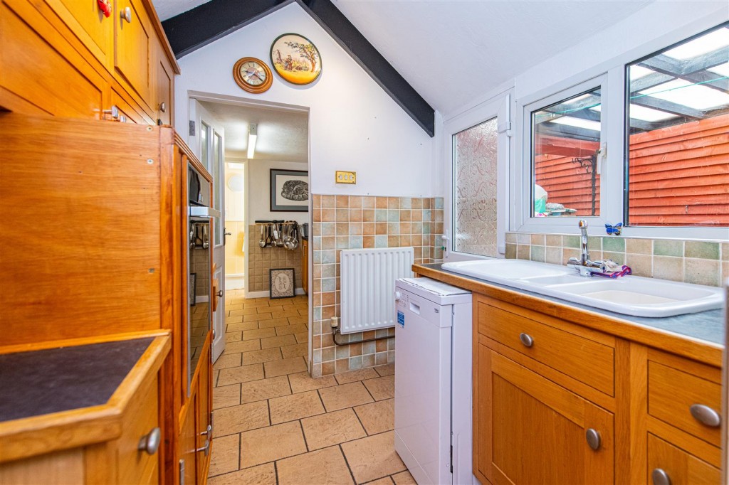 Images for Milton Street, Higham Ferrers EAID:oscarjamesapi BID:8