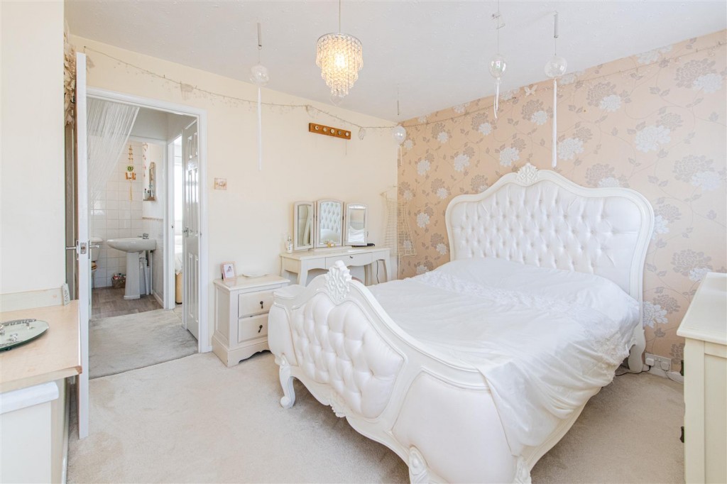 Images for Swale Drive, Wellingborough EAID:oscarjamesapi BID:6