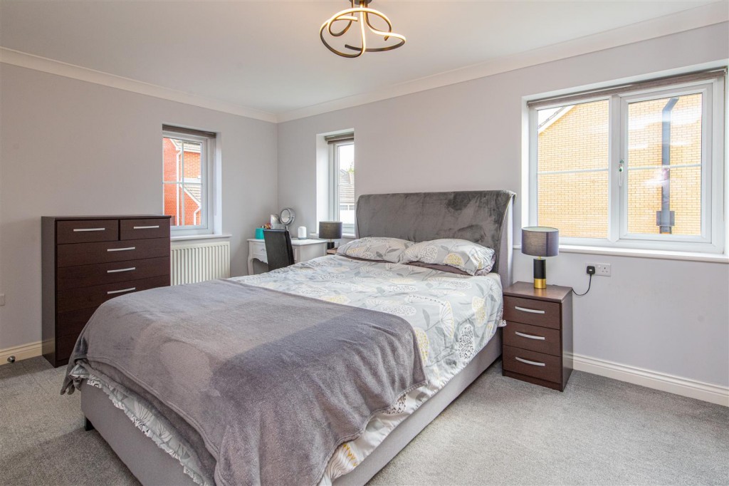 Images for Kempton Close, Corby EAID:oscarjamesapi BID:4