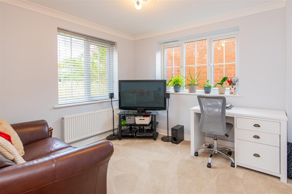 Images for Kempton Close, Corby EAID:oscarjamesapi BID:4