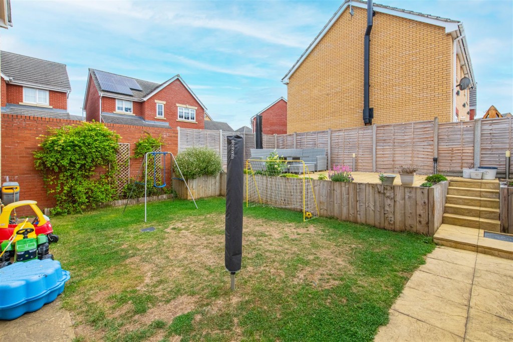 Images for Kempton Close, Corby EAID:oscarjamesapi BID:4