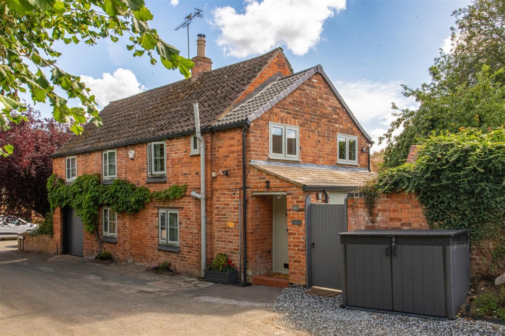 Images for Hogg Lane, Hallaton, Market Harborough EAID:oscarjamesapi BID:5