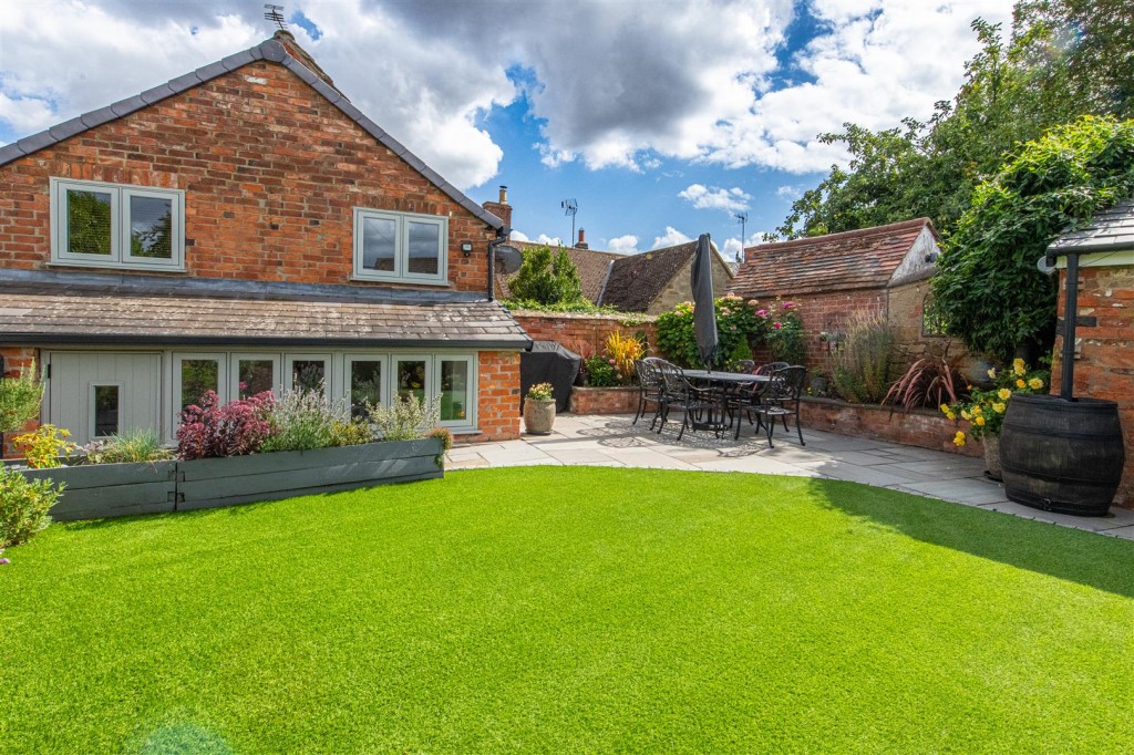 Images for Hogg Lane, Hallaton, Market Harborough EAID:oscarjamesapi BID:5