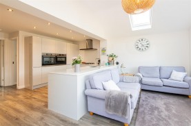 Images for Eyam Close, Desborough