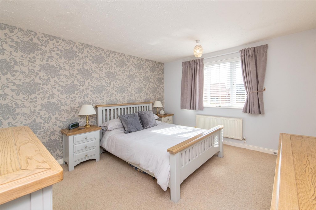 Images for Eyam Close, Desborough EAID:oscarjamesapi BID:2