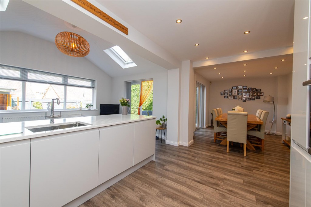 Images for Eyam Close, Desborough EAID:oscarjamesapi BID:2