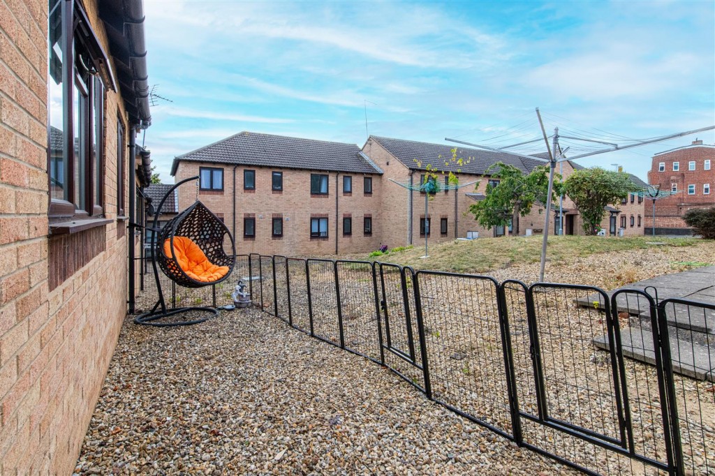 Images for Alfred Street, Kettering EAID:oscarjamesapi BID:2