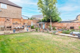 Images for Bakehouse Lane, Burton Latimer