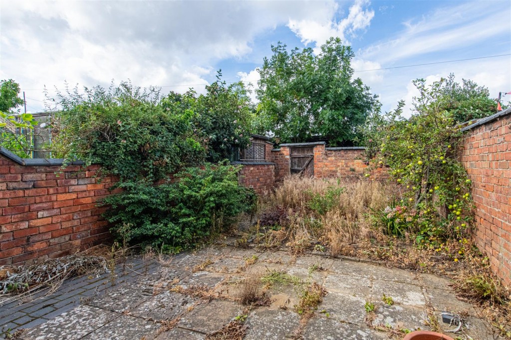 Images for Lutterworth Road, Northampton EAID:oscarjamesapi BID:1