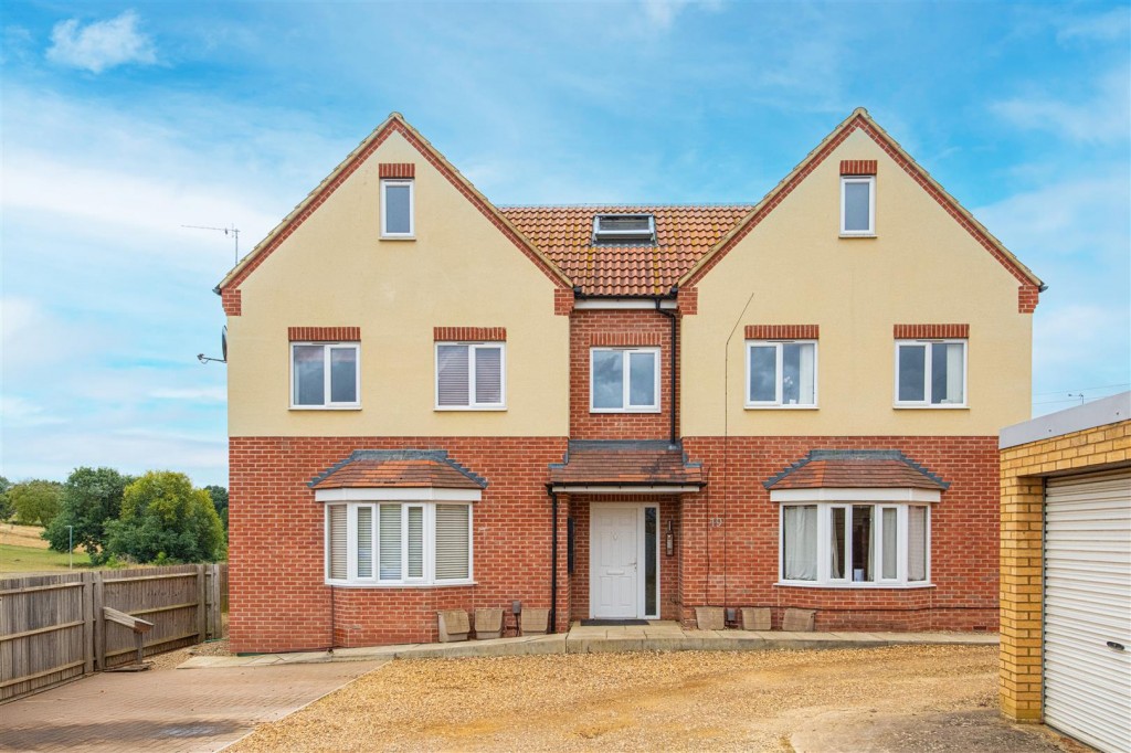 Images for Henshaw Road, Wellingborough EAID:oscarjamesapi BID:6