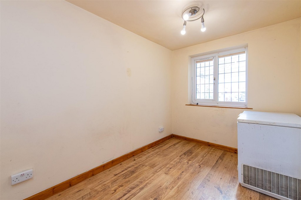 Images for Inham Close, Corby EAID:oscarjamesapi BID:4
