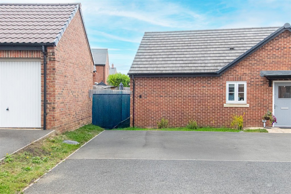 Images for Harvest Road, Market Harborough EAID:oscarjamesapi BID:5