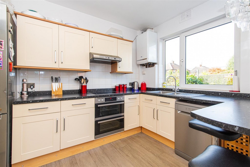 Images for Windmill Avenue, Kettering EAID:oscarjamesapi BID:2