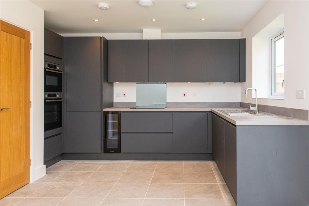 Images for Ahern Close, Bozeat, Wellingborough EAID:oscarjamesapi BID:6