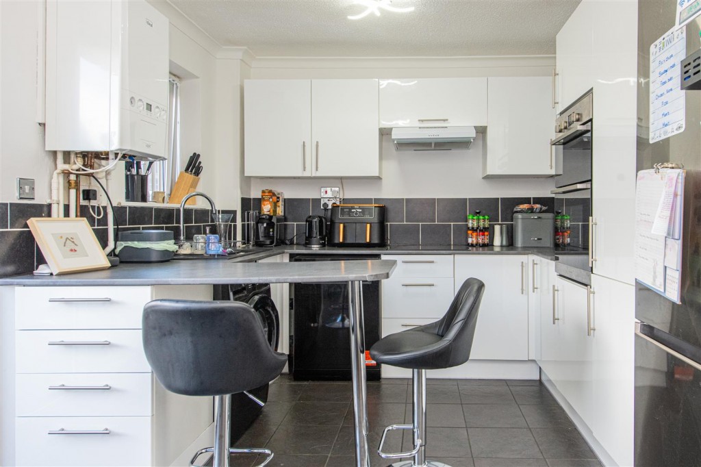 Images for Hazel Close, Hartwell, Northampton EAID:oscarjamesapi BID:1