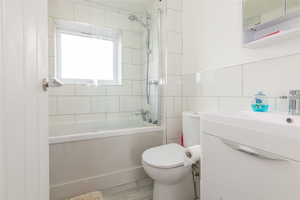 Images for Hazel Close, Hartwell, Northampton EAID:oscarjamesapi BID:1