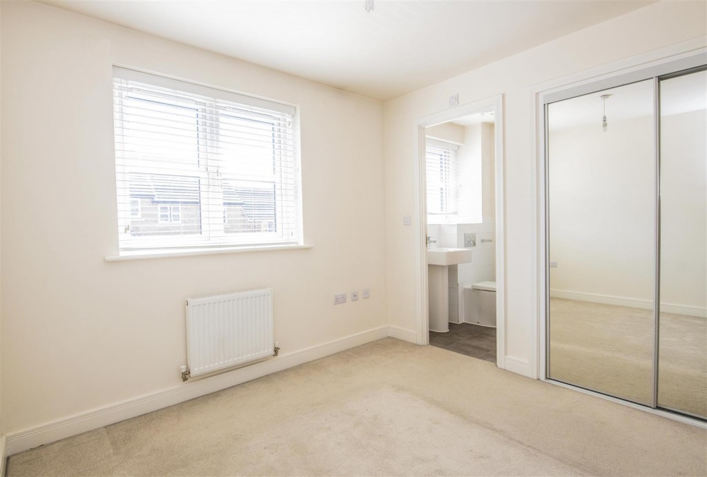 Images for Gardenfield, Higham Ferrers, Rushden EAID:oscarjamesapi BID:2