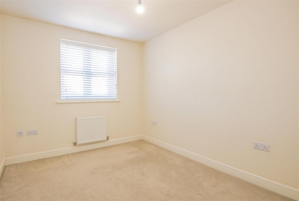 Images for Gardenfield, Higham Ferrers, Rushden EAID:oscarjamesapi BID:2