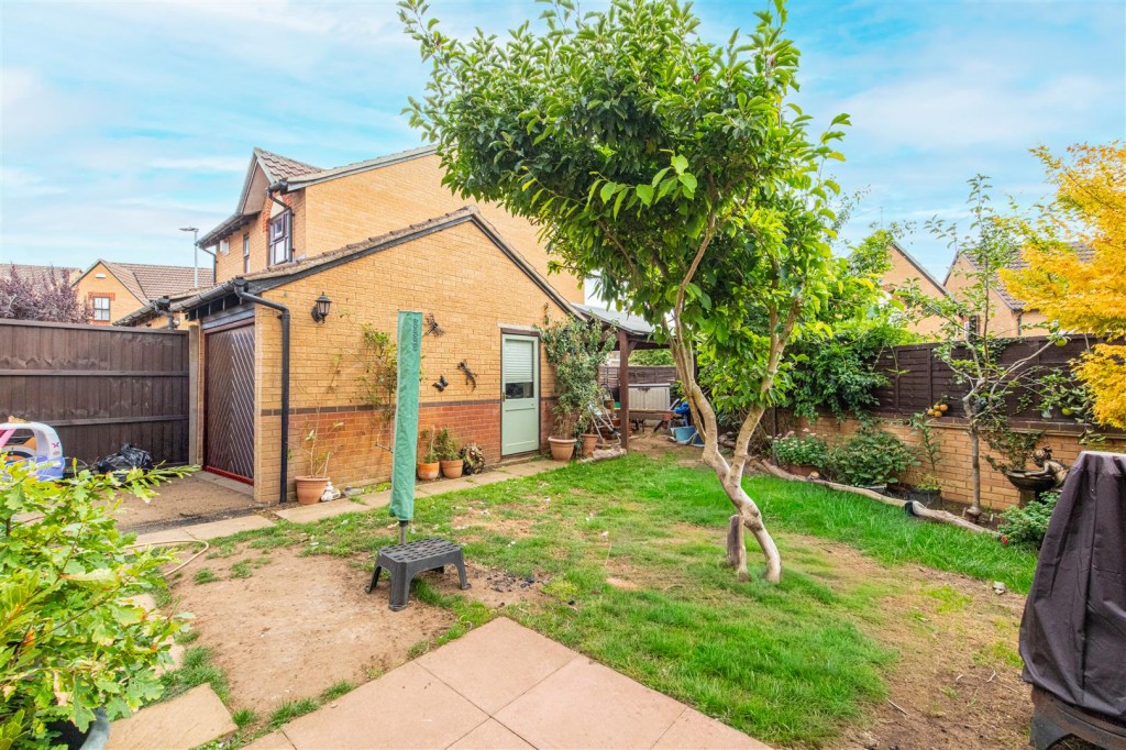 Images for Kingfisher Way, Burton Latimer EAID:oscarjamesapi BID:3