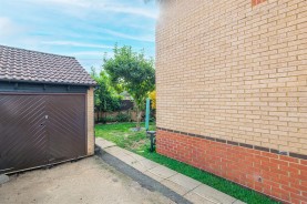 Images for Kingfisher Way, Burton Latimer