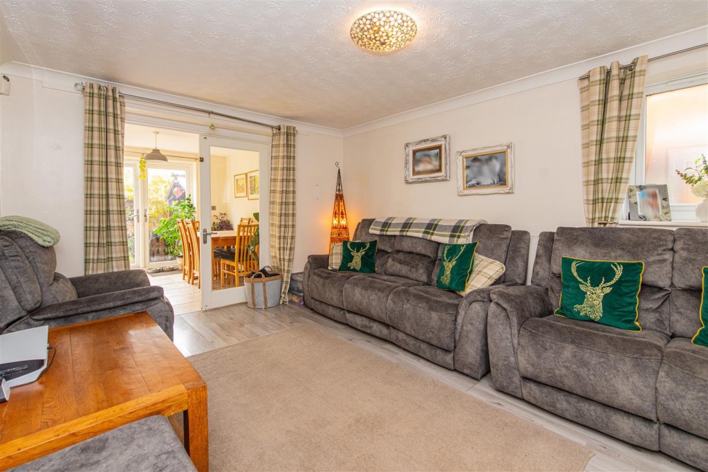 Images for Kingfisher Way, Burton Latimer EAID:oscarjamesapi BID:3