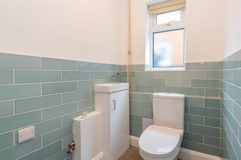 Images for Latimer Road, Corby EAID:oscarjamesapi BID:4