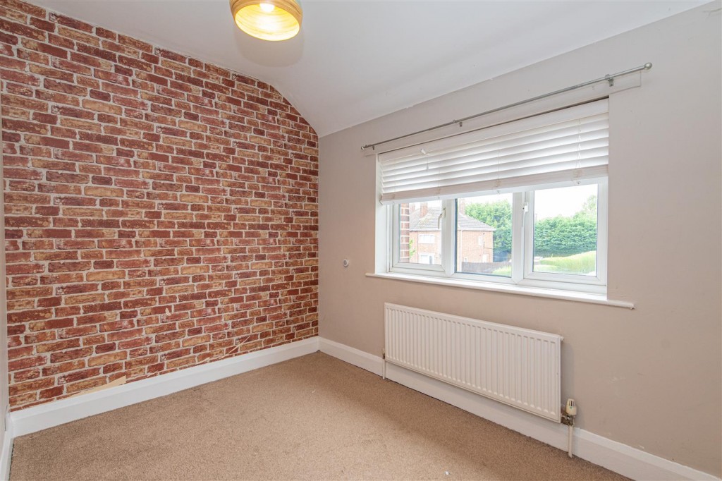 Images for Latimer Road, Corby EAID:oscarjamesapi BID:4