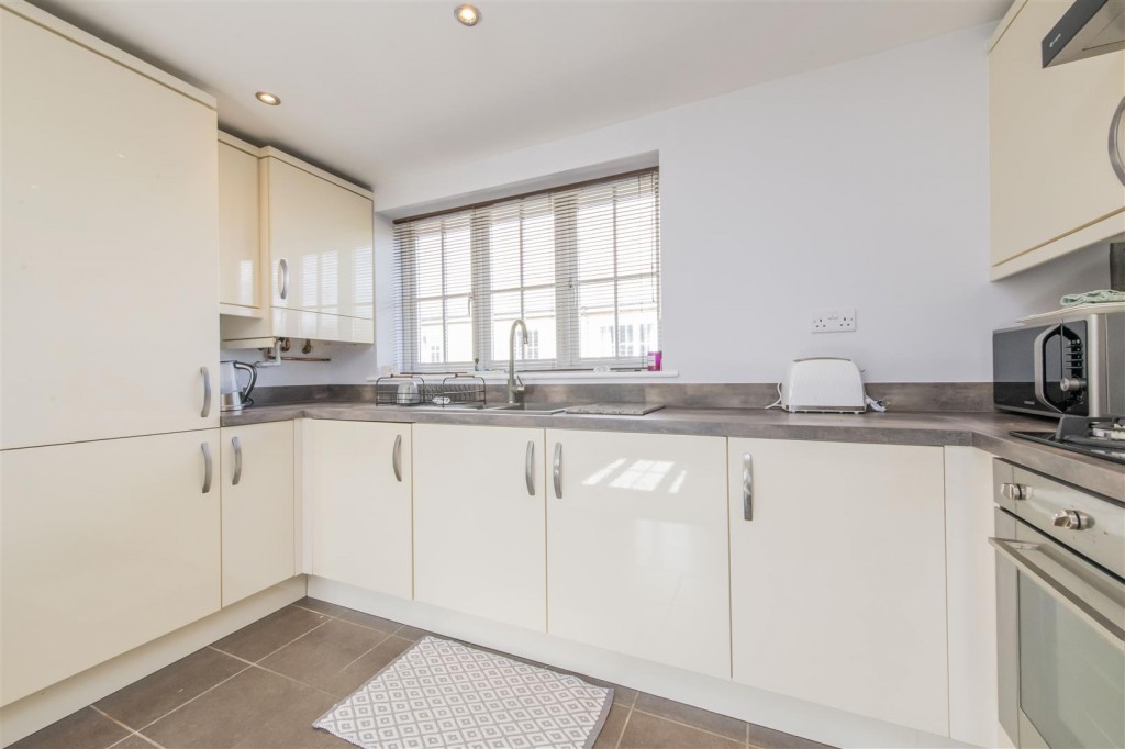 Images for Kesteven Way, Corby EAID:oscarjamesapi BID:2