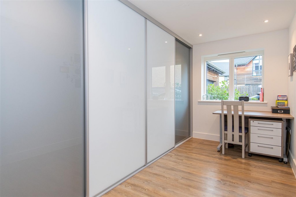 Images for Lake Drive, Weldon, Corby EAID:oscarjamesapi BID:4