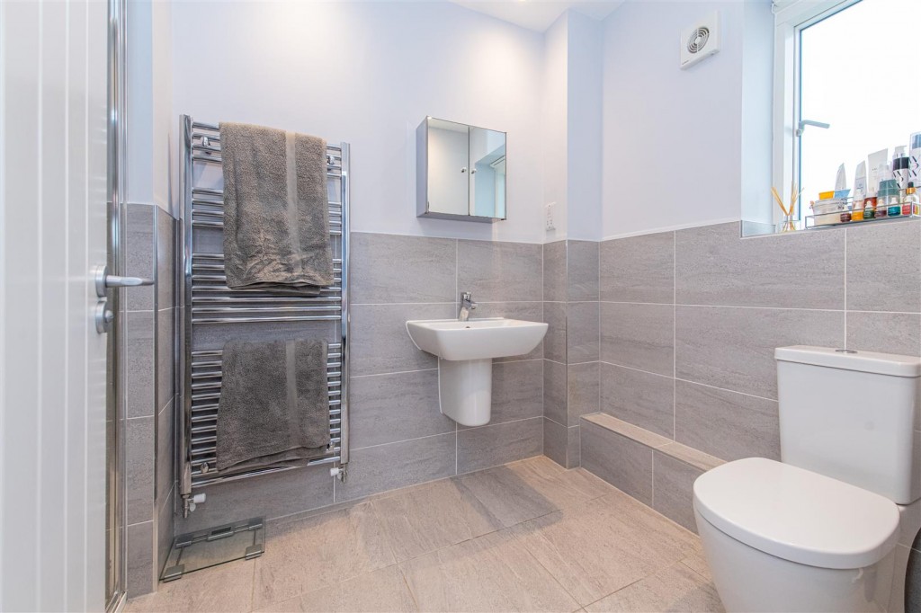 Images for Lake Drive, Weldon, Corby EAID:oscarjamesapi BID:4