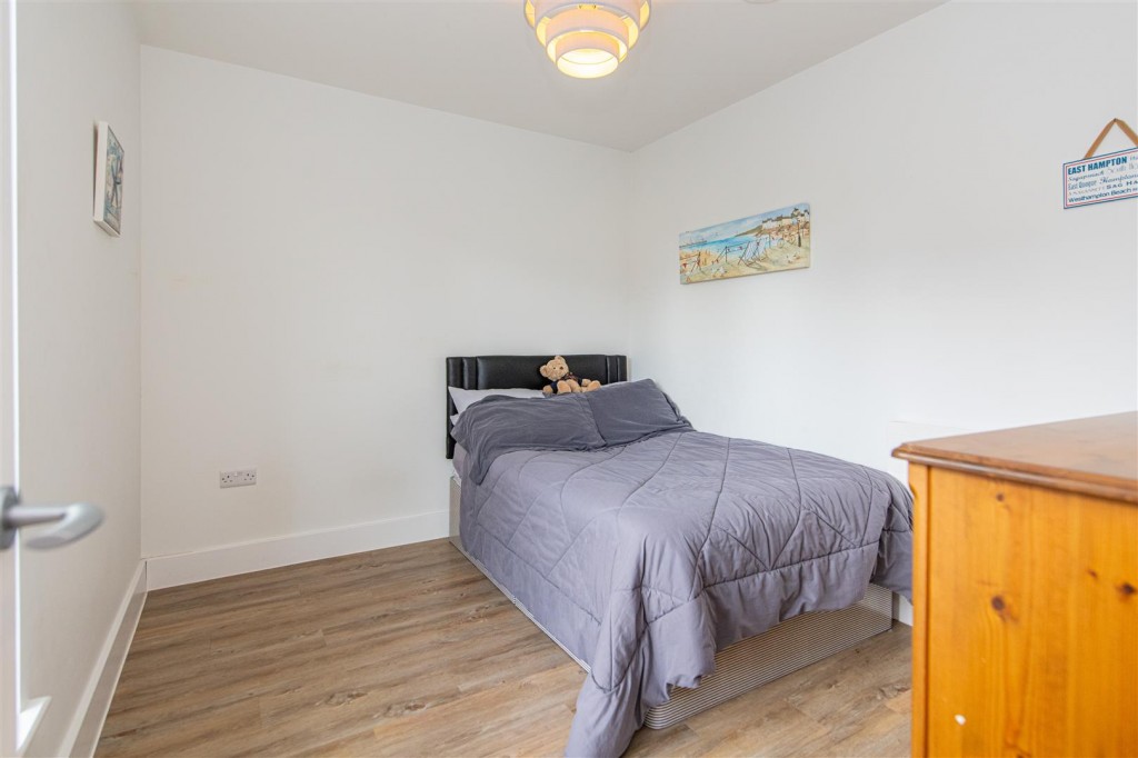 Images for Lake Drive, Weldon, Corby EAID:oscarjamesapi BID:4