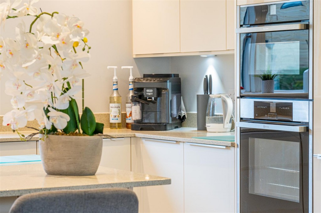 Images for Lake Drive, Weldon, Corby EAID:oscarjamesapi BID:4