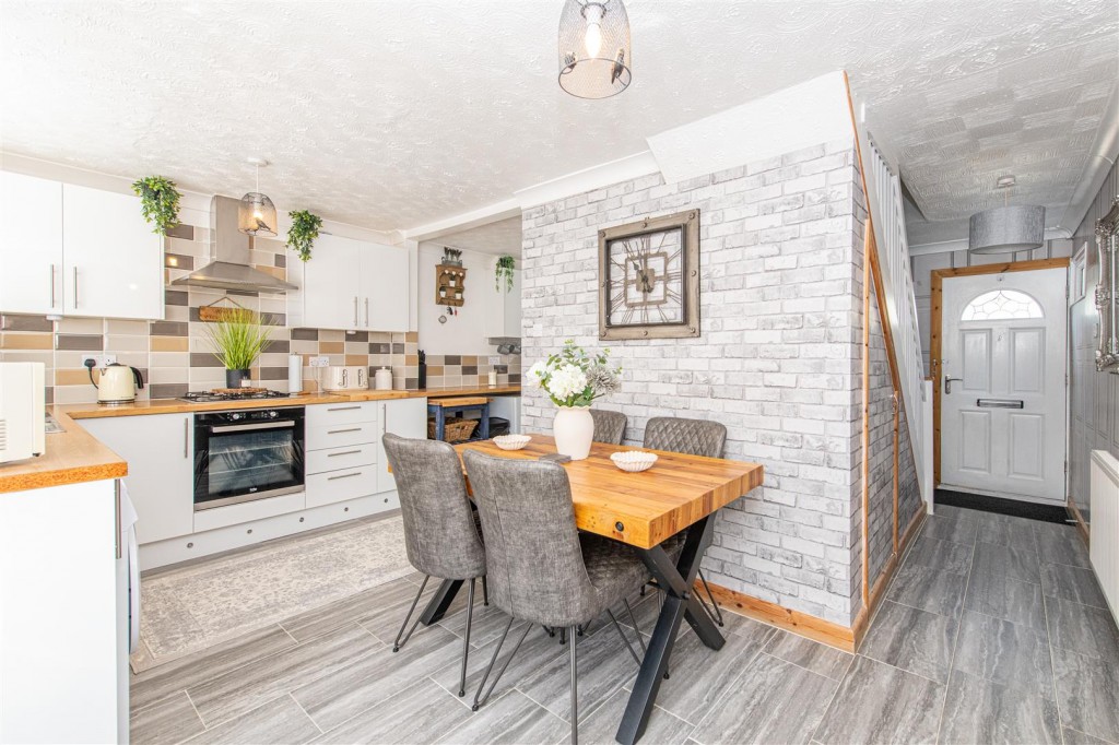 Images for Spilsby Close, Corby EAID:oscarjamesapi BID:4