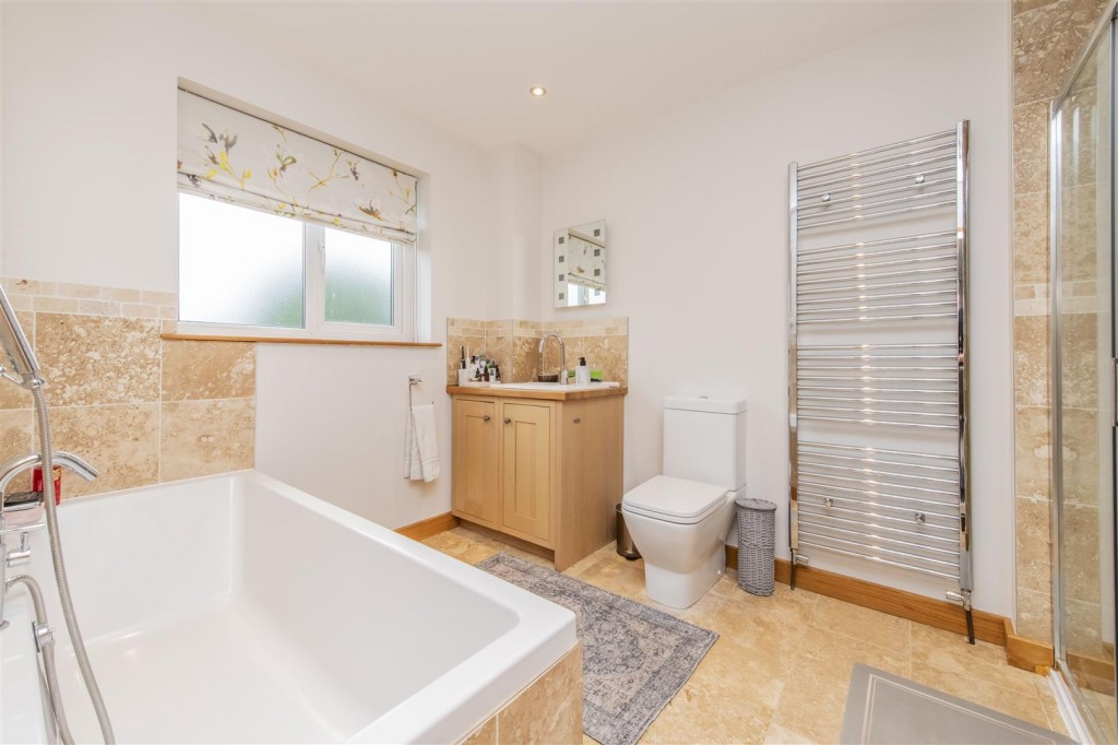 Images for Wold Road, Burton Latimer EAID:oscarjamesapi BID:2