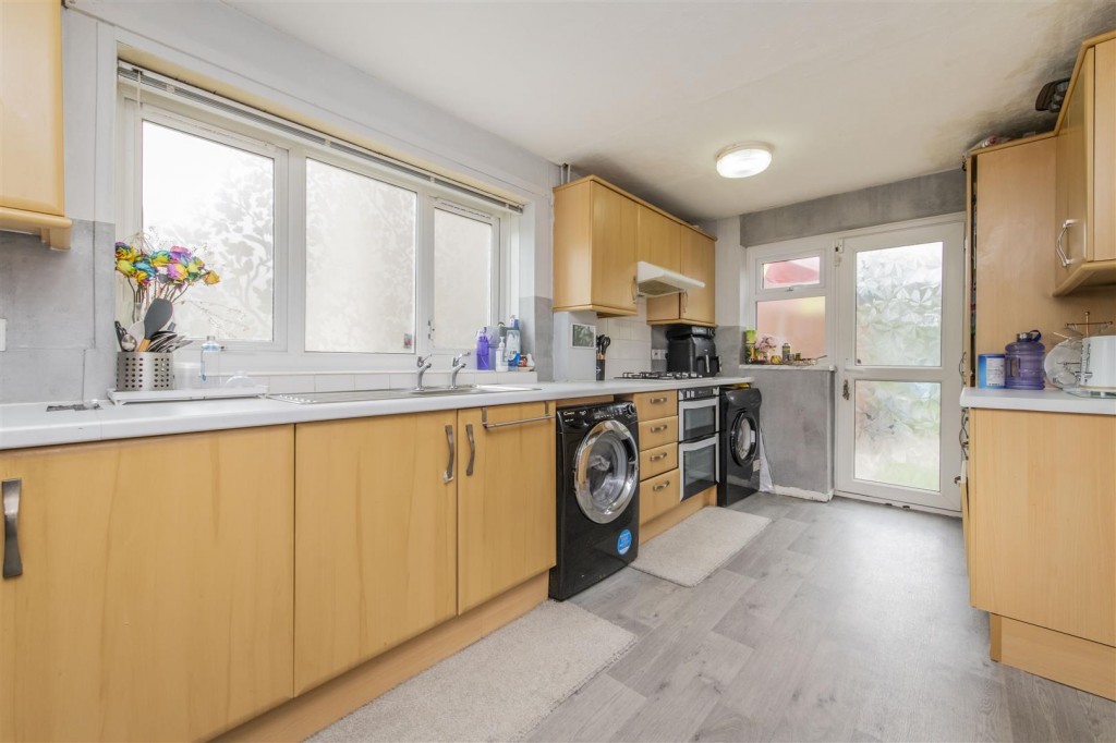 Images for Cupar Crescent, Corby EAID:oscarjamesapi BID:2