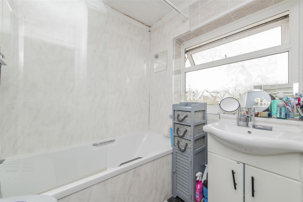 Images for Cupar Crescent, Corby EAID:oscarjamesapi BID:2