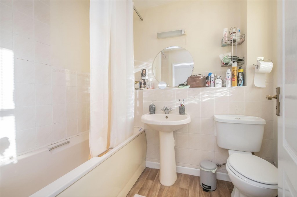 Images for Berneshaw Close, Corby EAID:oscarjamesapi BID:2