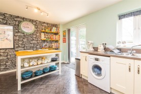 Images for Virginia Crescent, Burton Latimer