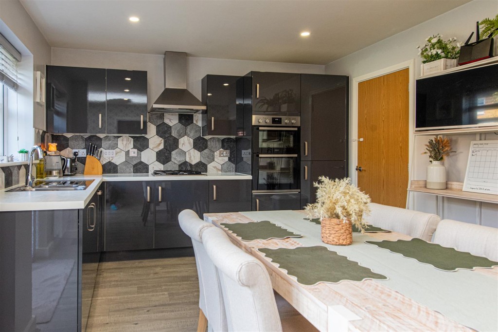 Images for Crab Apple Drive, Higham Ferrers EAID:oscarjamesapi BID:8