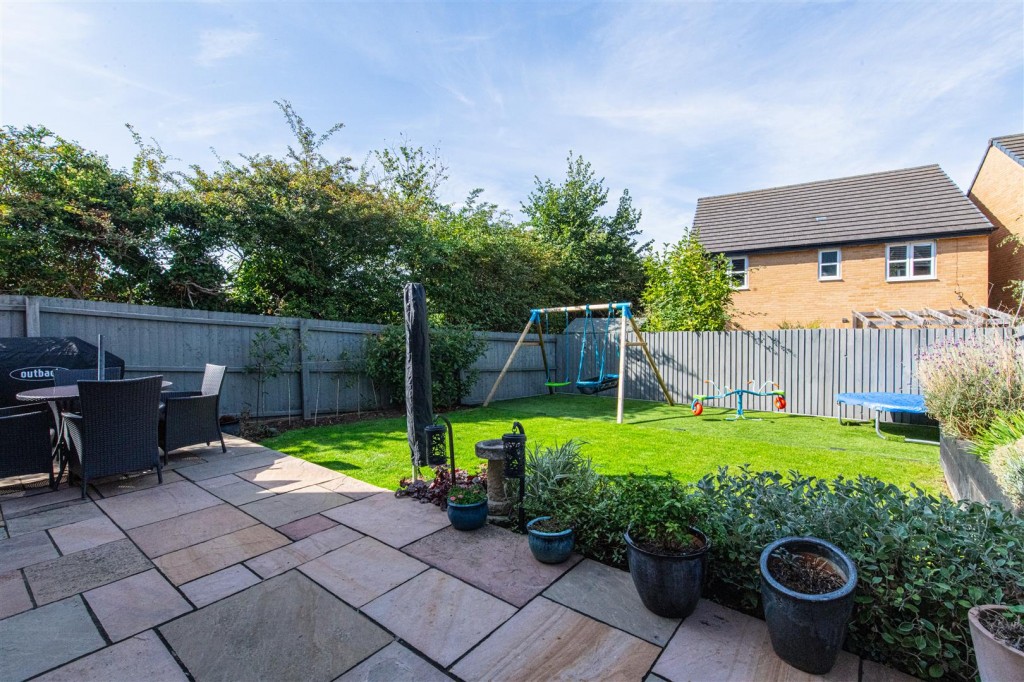 Images for Crab Apple Drive, Higham Ferrers EAID:oscarjamesapi BID:8