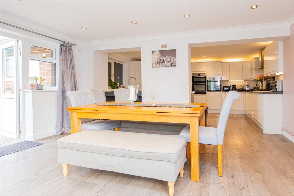 Images for Oban Close, Kettering EAID:oscarjamesapi BID:2